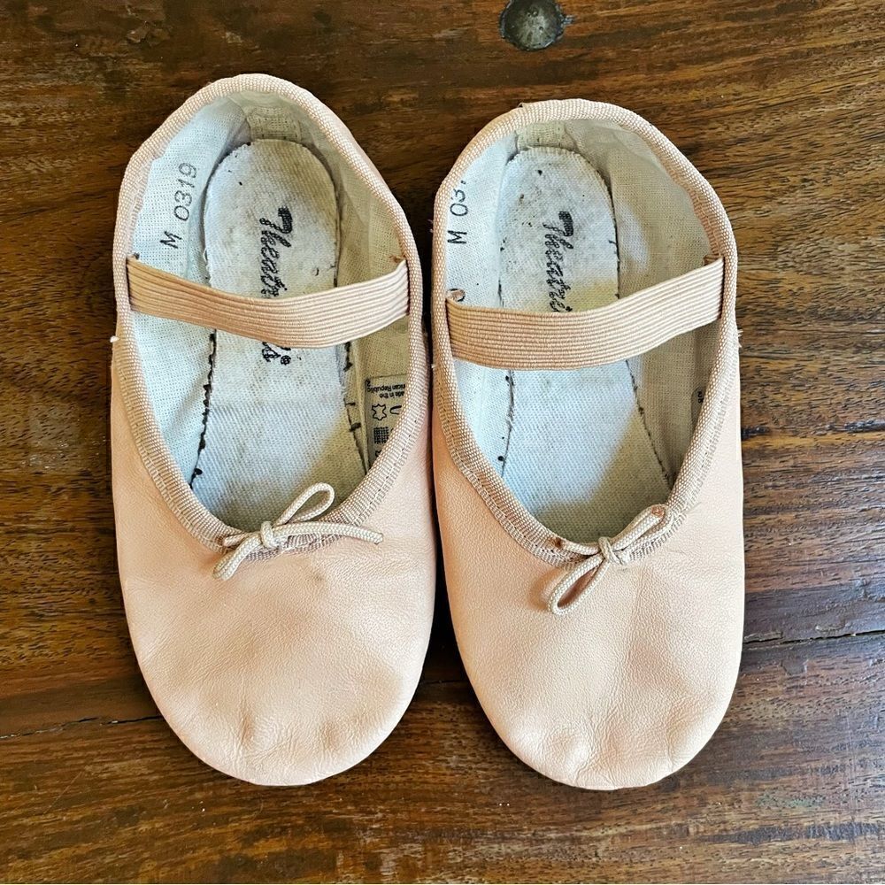 Theatricals Pink Little Girl Ballet Slippers Leather Sole Size 10